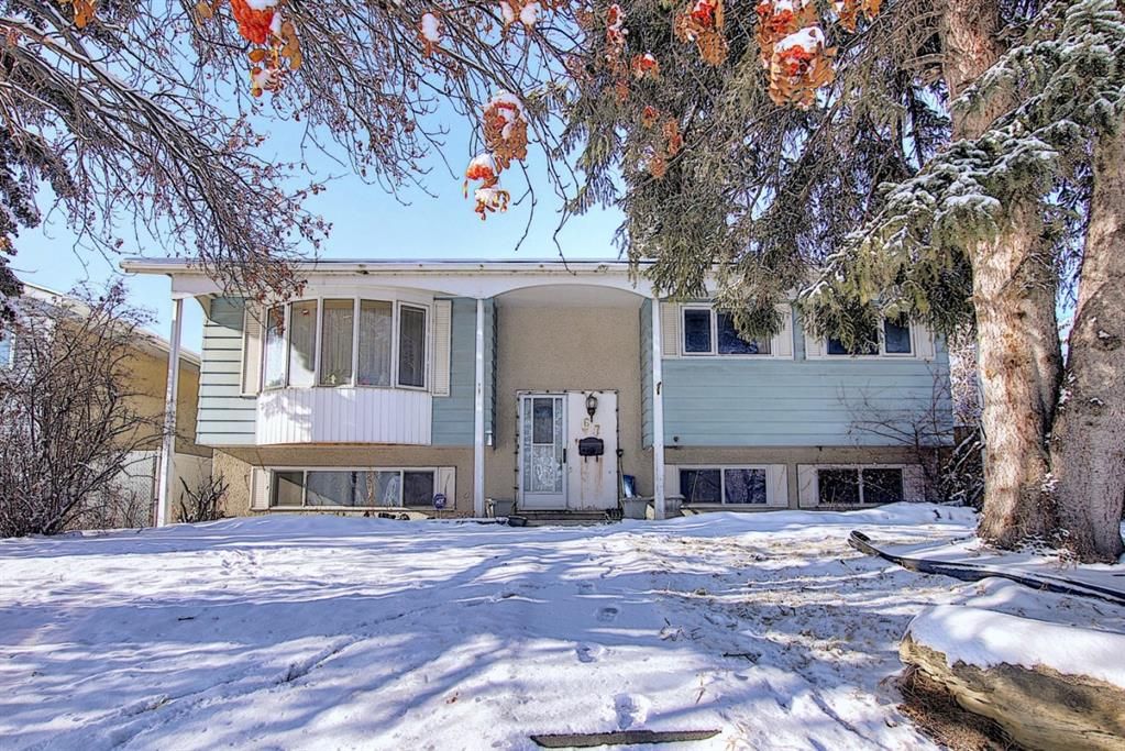New property listed in Penbrooke Meadows, Calgary